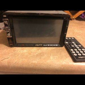 AXXERA TOUCHSCREEN CAR RADIO WITH CONTROLLER $140